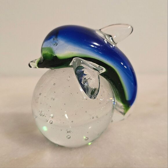 Hand blown art glass dolphin paperweight - Picture 2 of 8